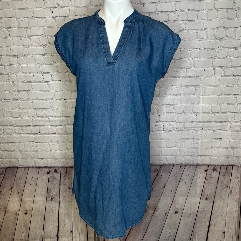 No Boundaries Denim Blue Shirt Dress with V-Neck Size M